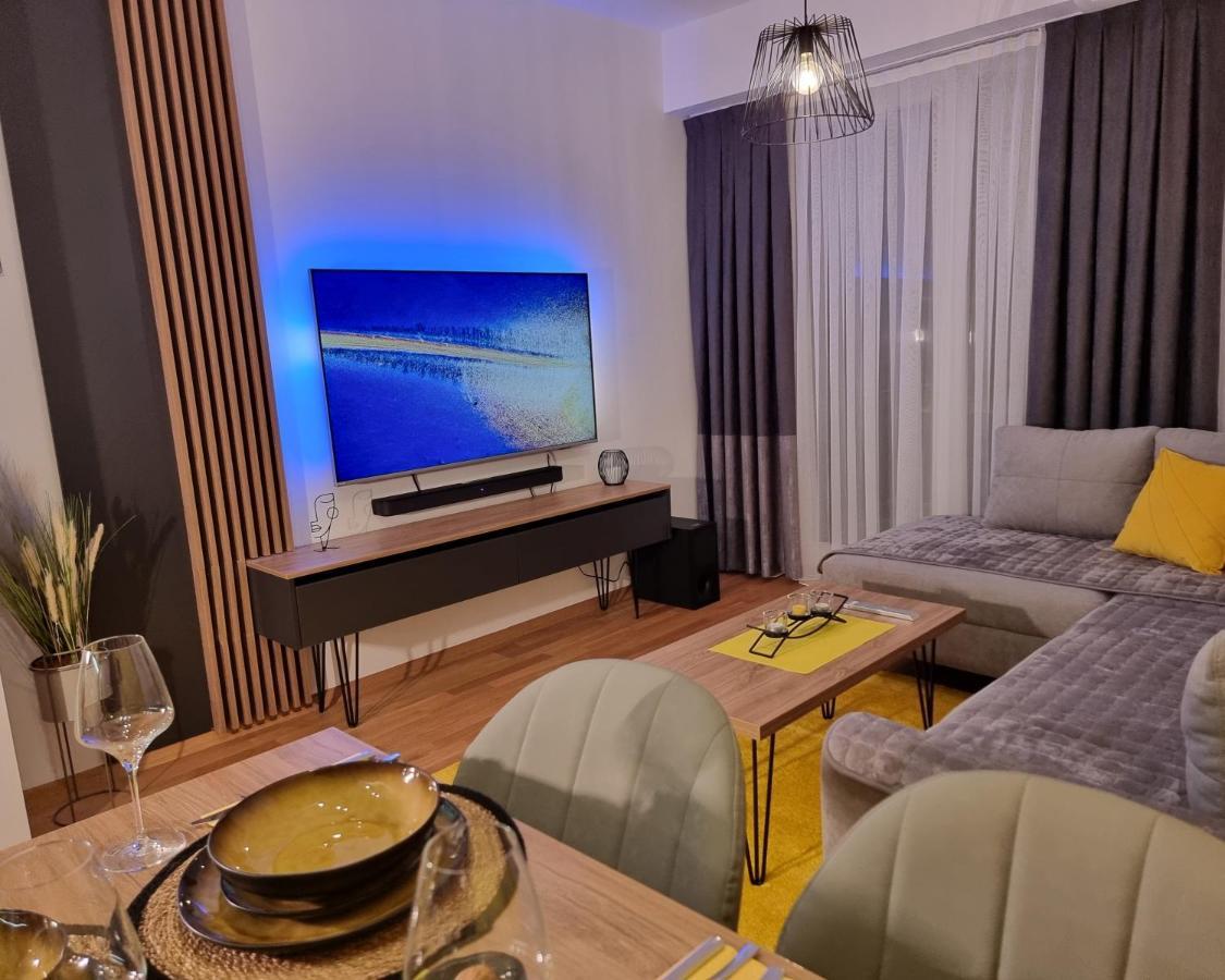 Exclusive & Modern Apartment Скопье Экстерьер фото