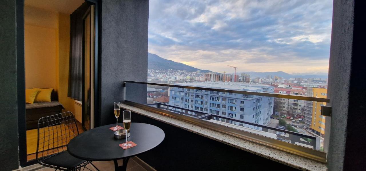 Exclusive & Modern Apartment Скопье Экстерьер фото