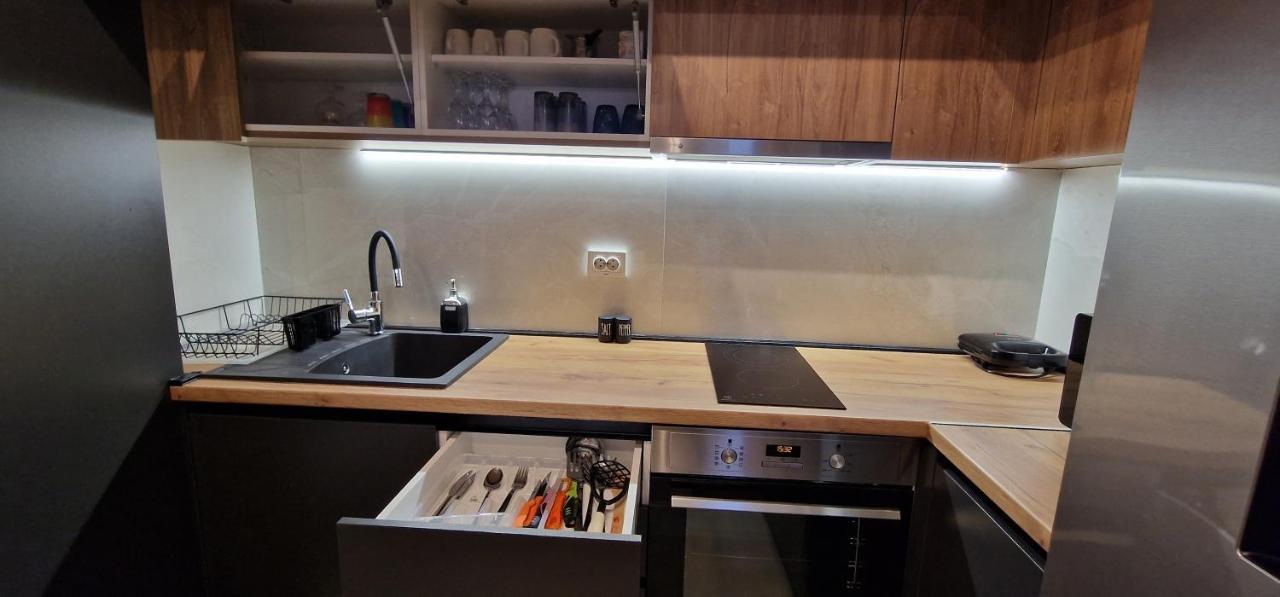 Exclusive & Modern Apartment Скопье Экстерьер фото